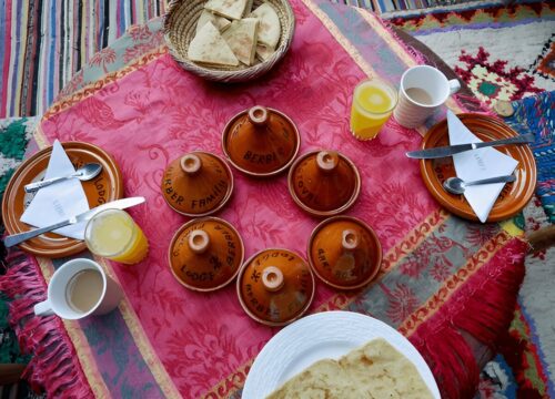 Excursion d’une Journée à la Kasbah du Toubkal : Aventure, Nature et Culture Berbère