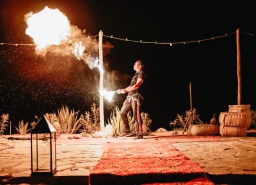 Dîner Spectacle au Bohème Agafay : Expérience Magique avec Transfert Privé depuis Marrakech